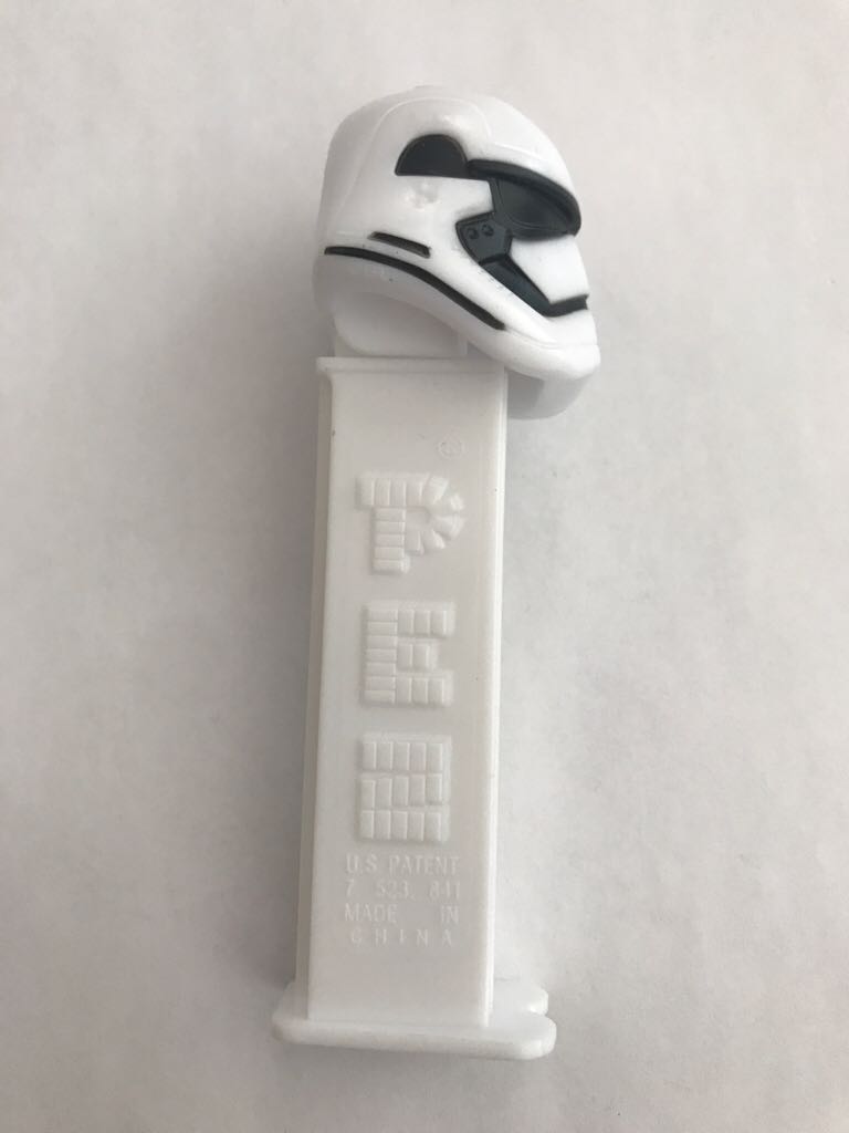 Stormtrooper - First Order - Star Wars - The Force Awakens pez collectible - Main Image 2