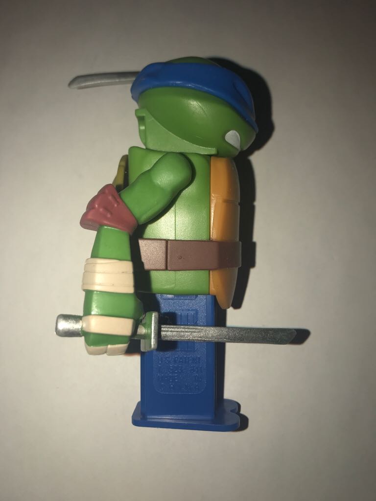 Leonardo - Teenage Mutant Ninja Turtles pez collectible - Main Image 2