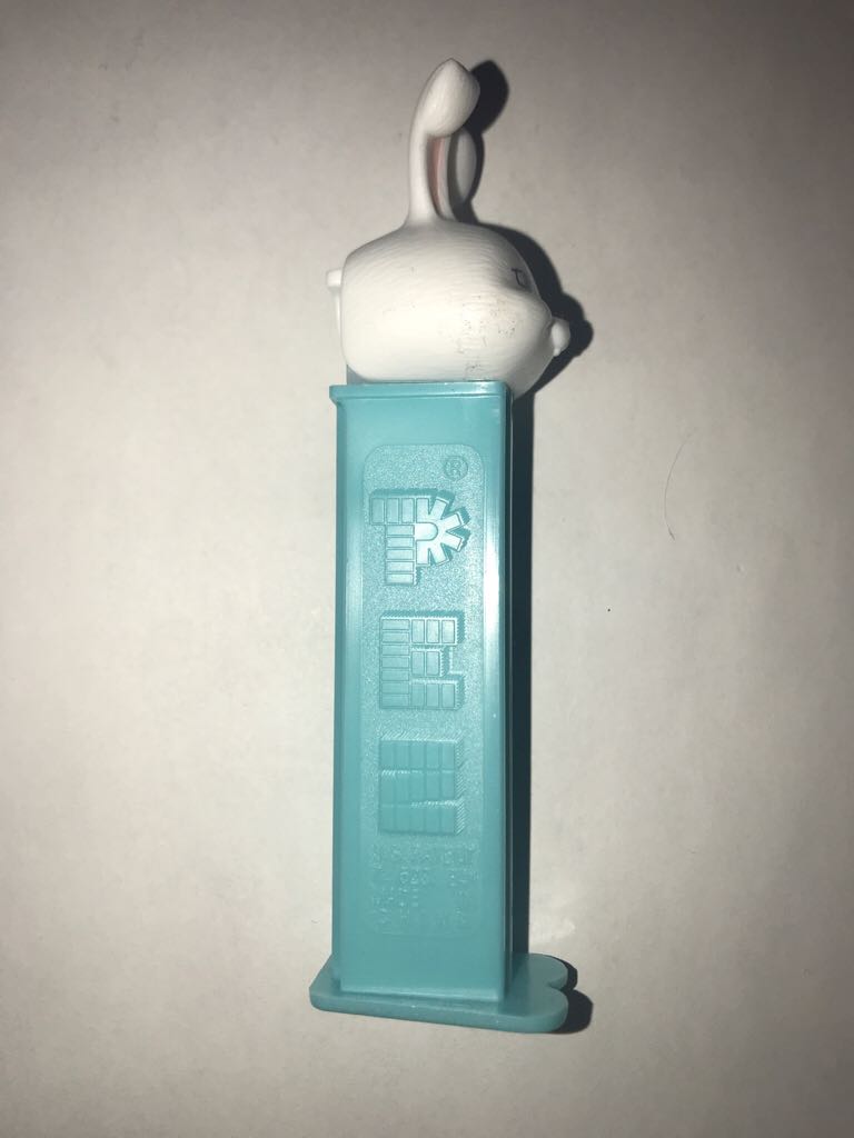 Snowball - Secret Life Of Pets pez collectible - Main Image 2