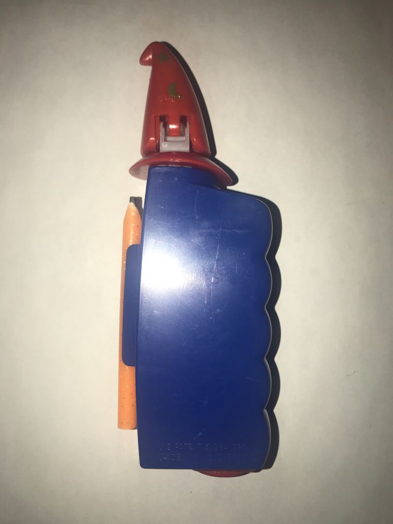 Blue With Red Hat - ⍰ Magic pez collectible - Main Image 2