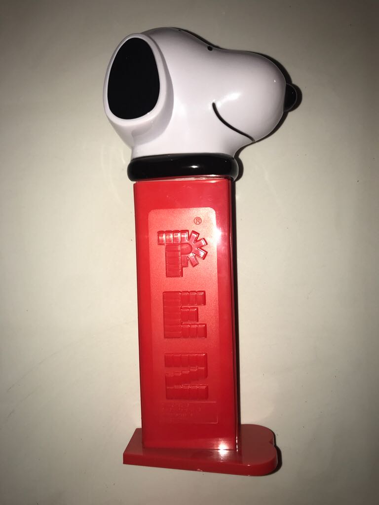 Snoopy - ⍰ Giant pez collectible - Main Image 2