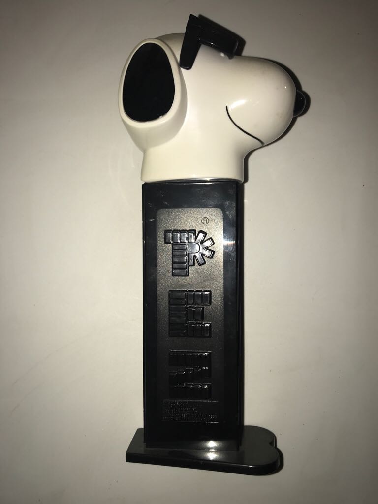 Joe Cool - ⍰ Giant pez collectible - Main Image 2