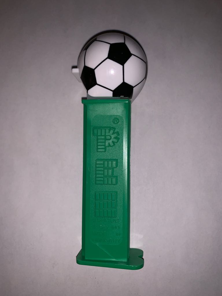 Soccer Ball - Sports pez collectible - Main Image 2