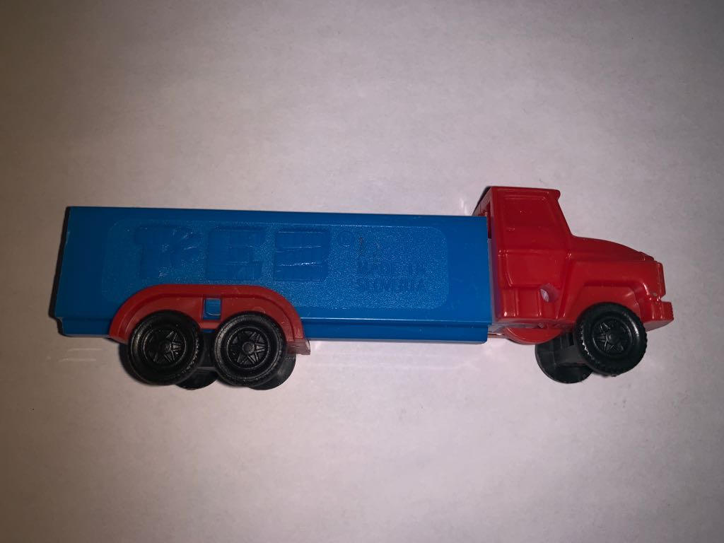 Style #1 - Trucks pez collectible - Main Image 2