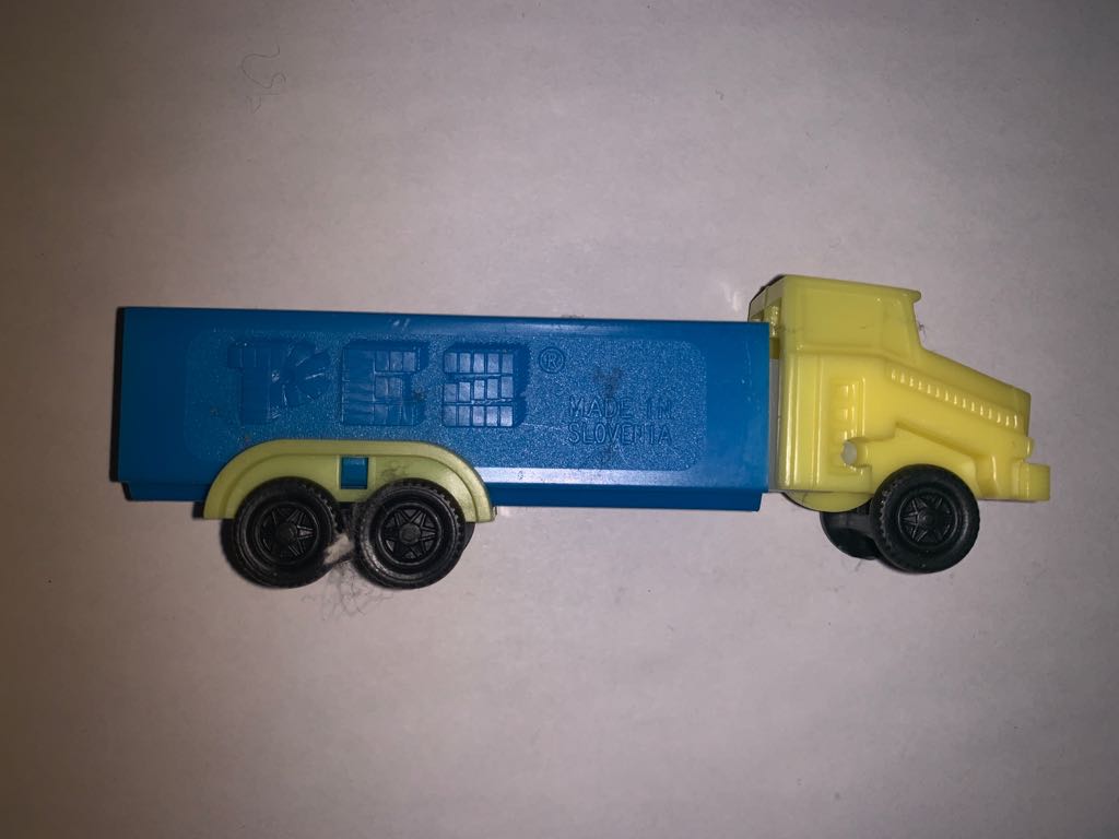 Style #2 - Trucks pez collectible - Main Image 2