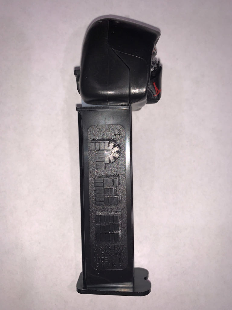 Kylo ren - Star Wars pez collectible - Main Image 2