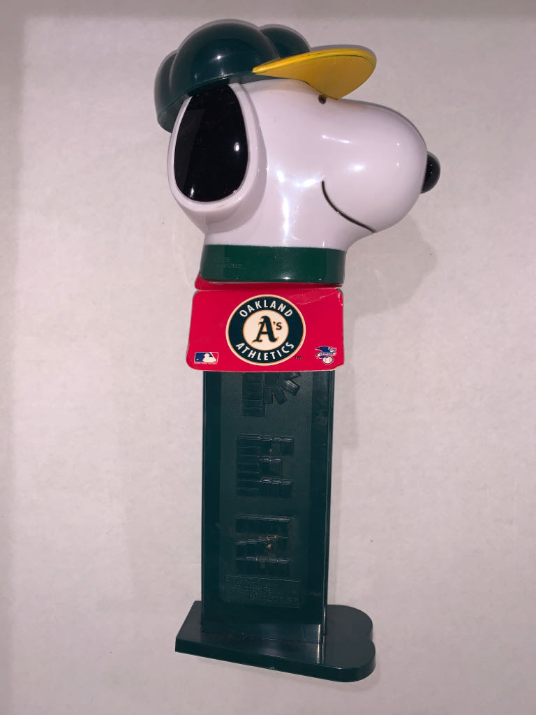 Snoopy - ⍰ Giant pez collectible - Main Image 2