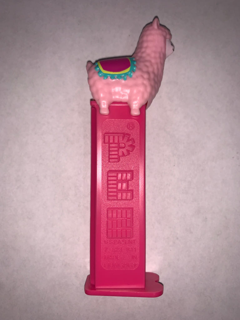 Hello Kitty Llama - Sanrio pez collectible - Main Image 2