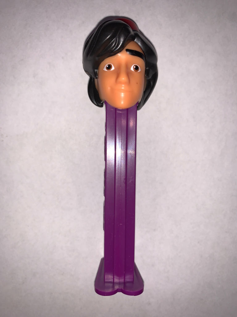 Pokemon Tcg: Hidden Fates Tin Multicolor 210-80481