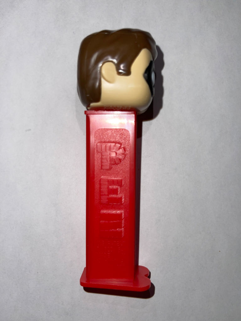 Robin - ⍰ POP Pez pez collectible - Main Image 2