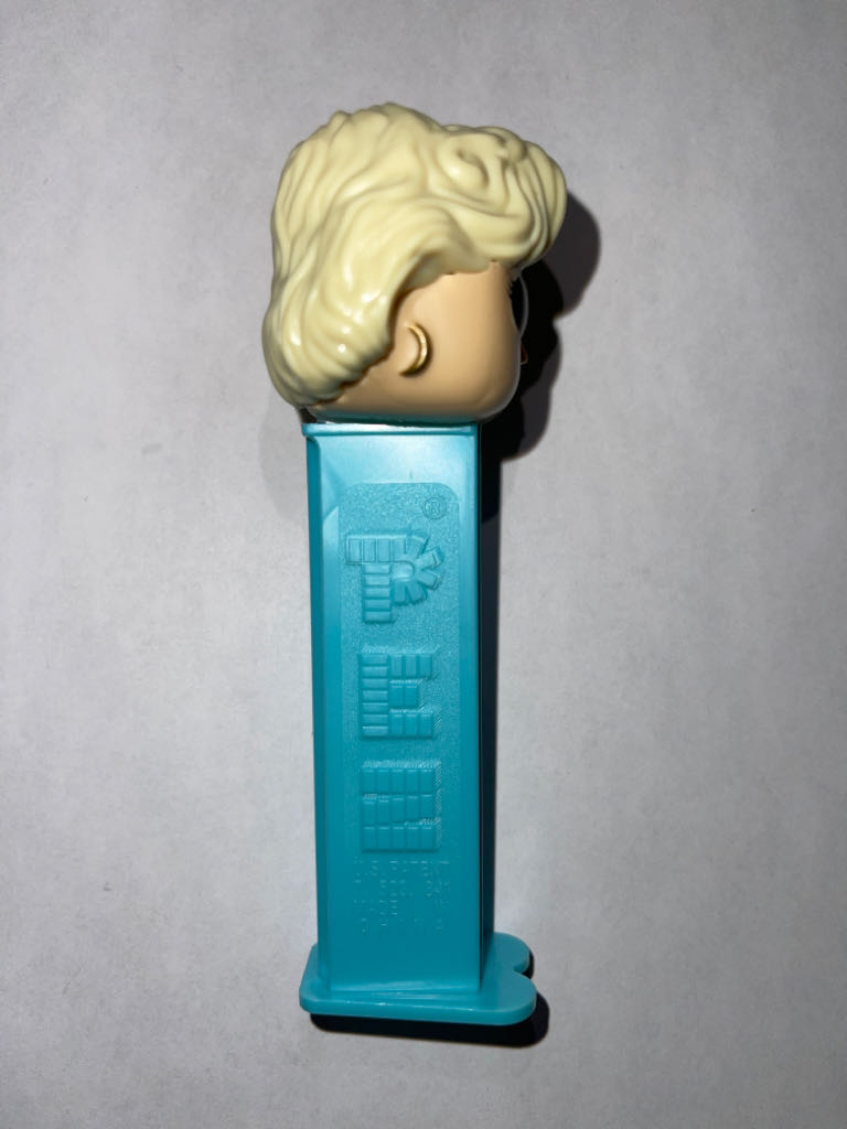 Rose - ⍰ POP Pez pez collectible - Main Image 2