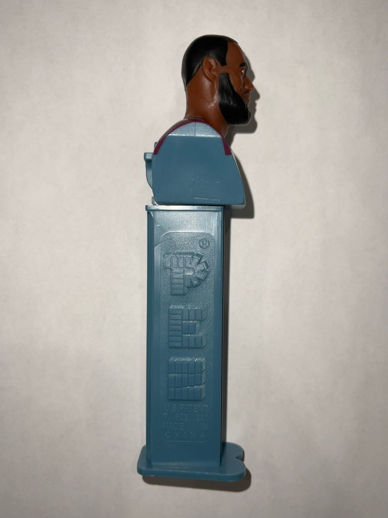 LeBron James - Space Jam - A New Legacy: Warner Bros. pez collectible - Main Image 2