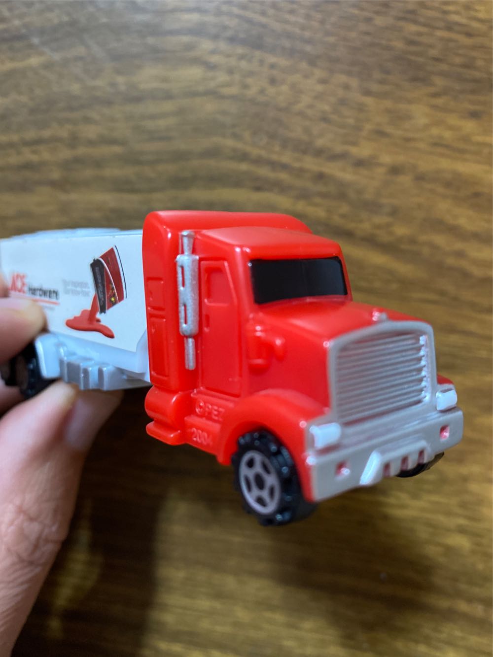 Truck - Ace Hardware (spilled Paint) - Rigs pez collectible - Main Image 3