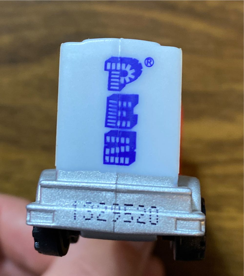 Truck - Ace Hardware (spilled Paint) - Rigs pez collectible - Main Image 4