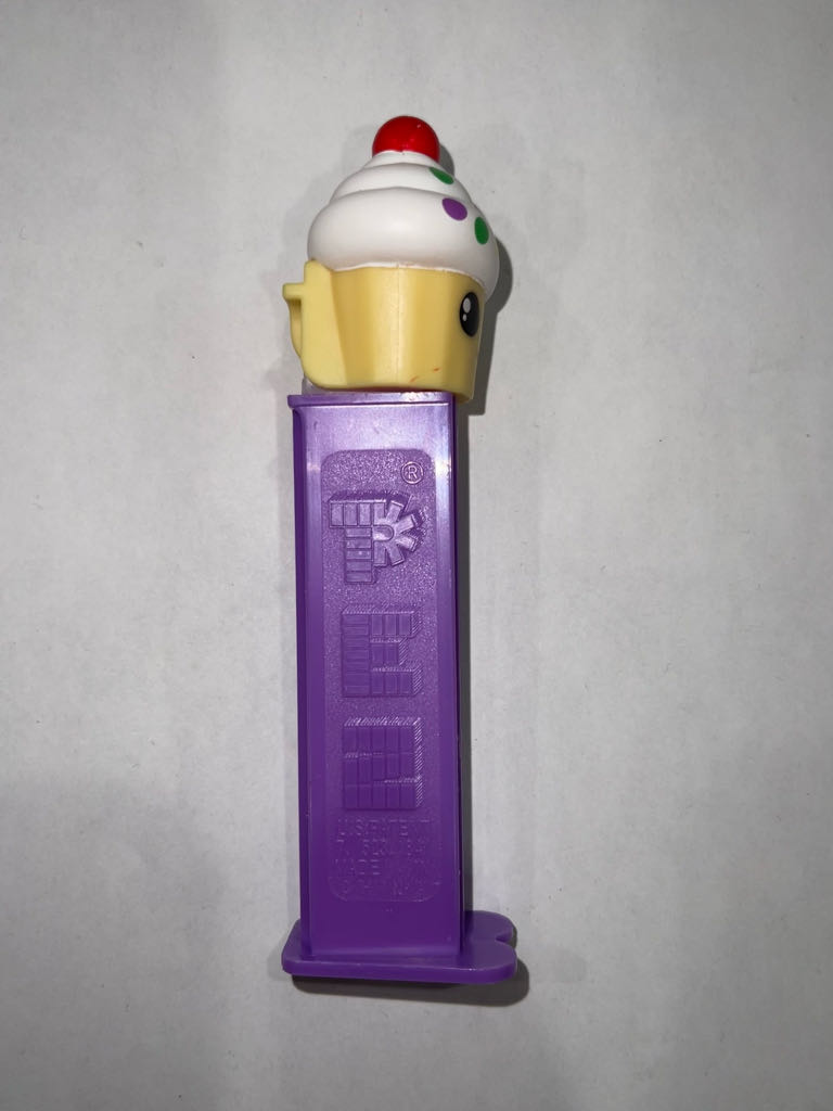 Cupcake - Treats pez collectible - Main Image 2