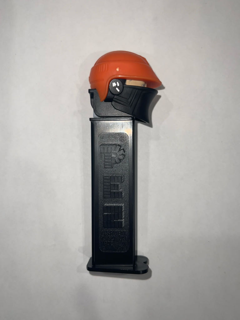 Fennec Shand - Star Wars pez collectible - Main Image 2