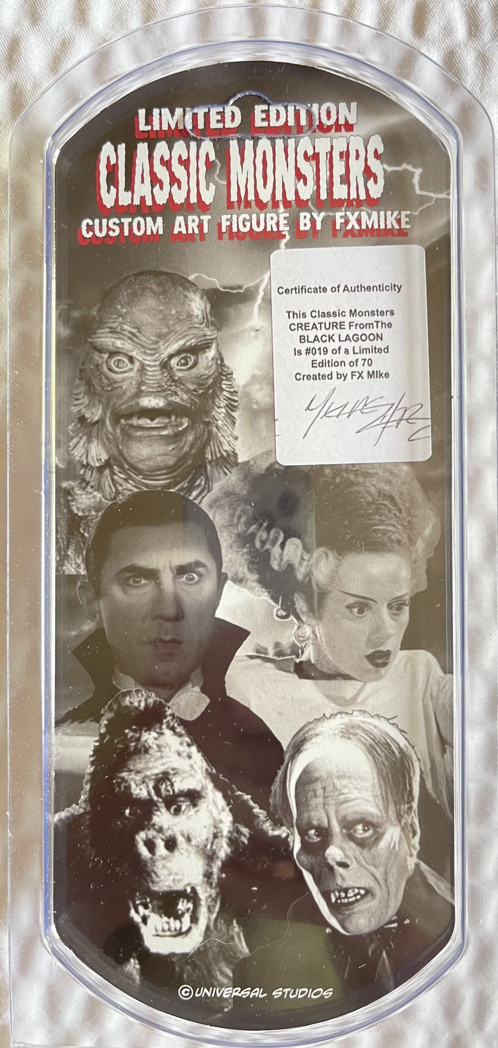 Classic Monsters - Creature From The Black Lagoon  pez collectible - Main Image 2