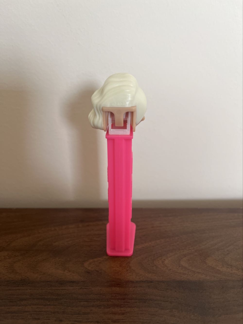 Surfer Babe - LOL Surprise - Collection 1 pez collectible - Main Image 2