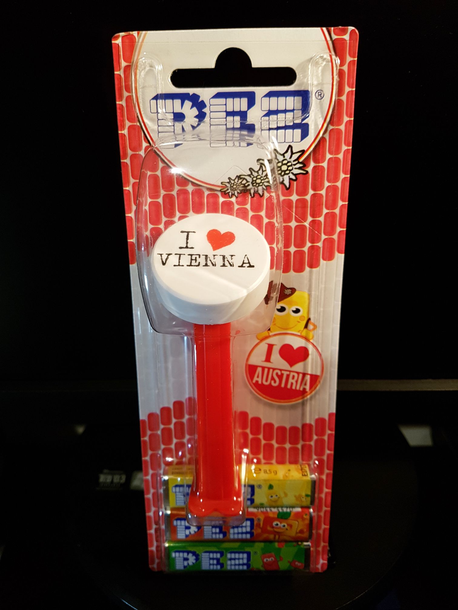 NHL Puck - Winnipeg Jets