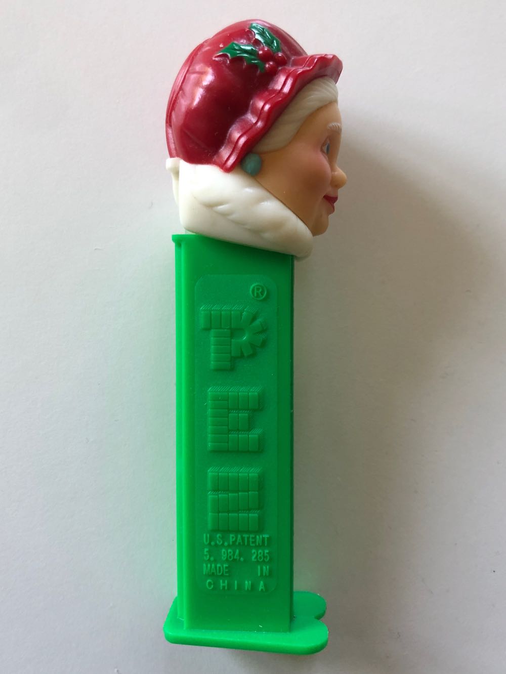 Mrs Clause - Christmas pez collectible - Main Image 2
