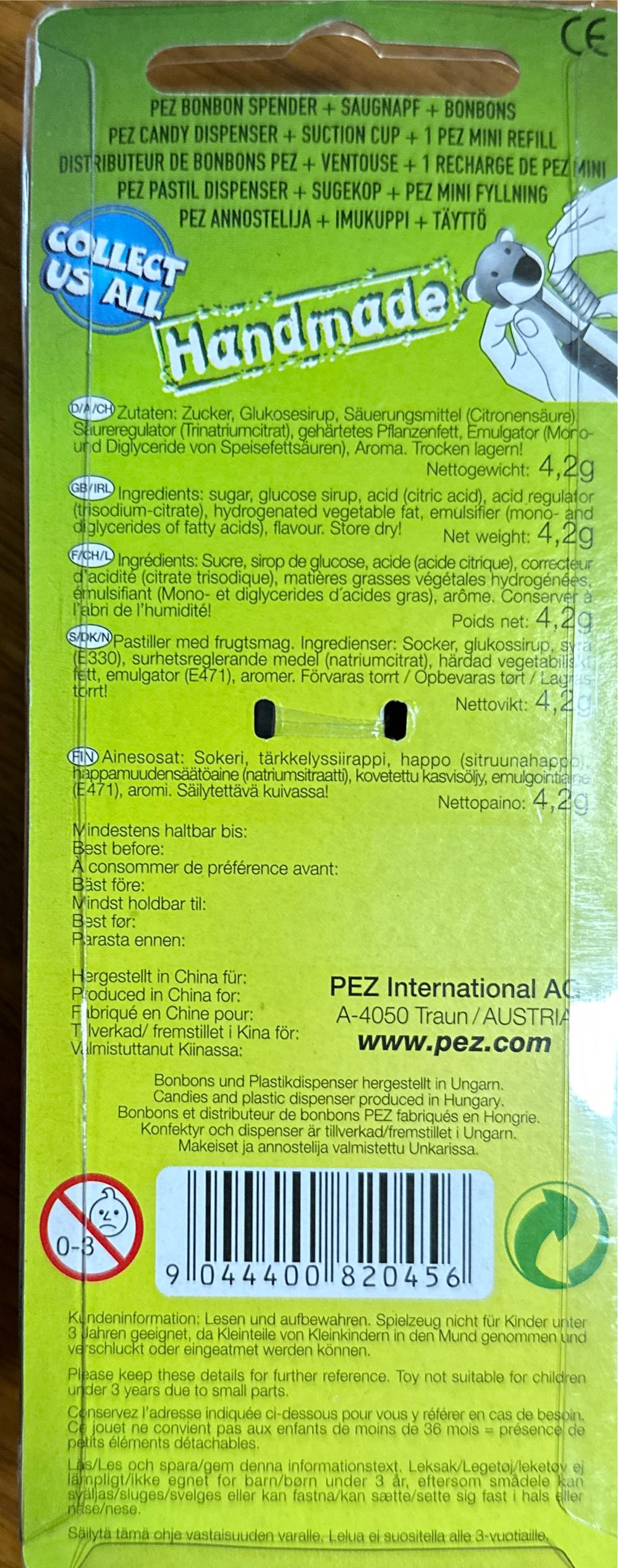 Pez Fantastic Candy & Dispenser - Forest Family - Rabbit  pez collectible - Main Image 2