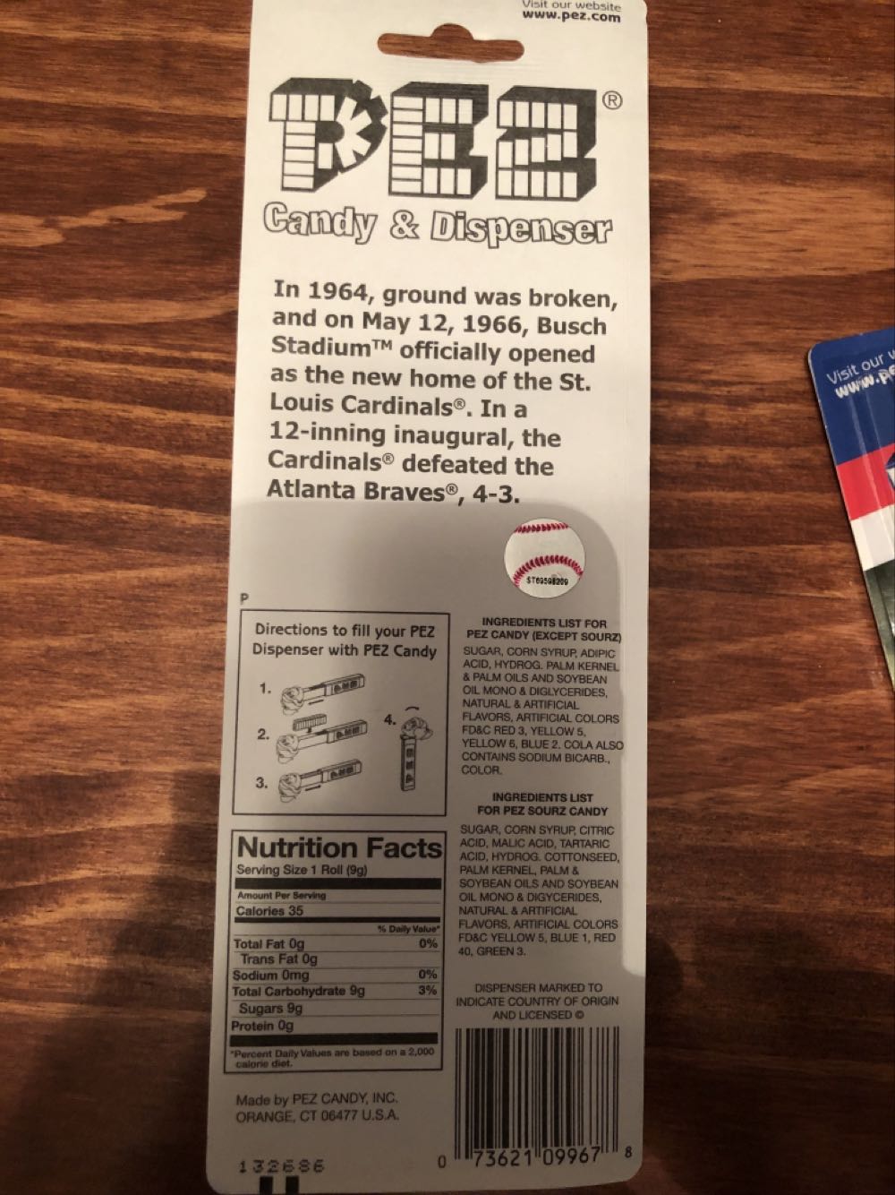 St Louis Cardinals  pez collectible [Barcode 073621099678] - Main Image 2