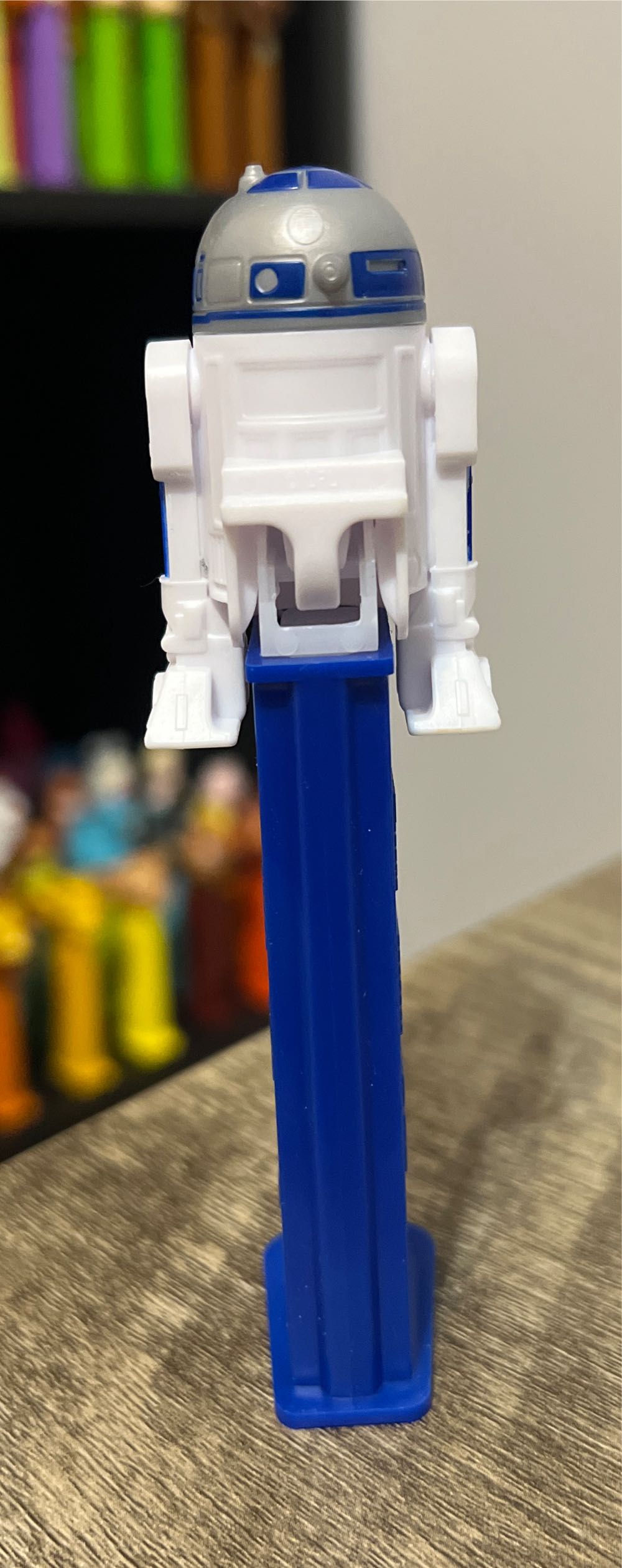 R2-D2 B - Star Wars pez collectible - Main Image 3