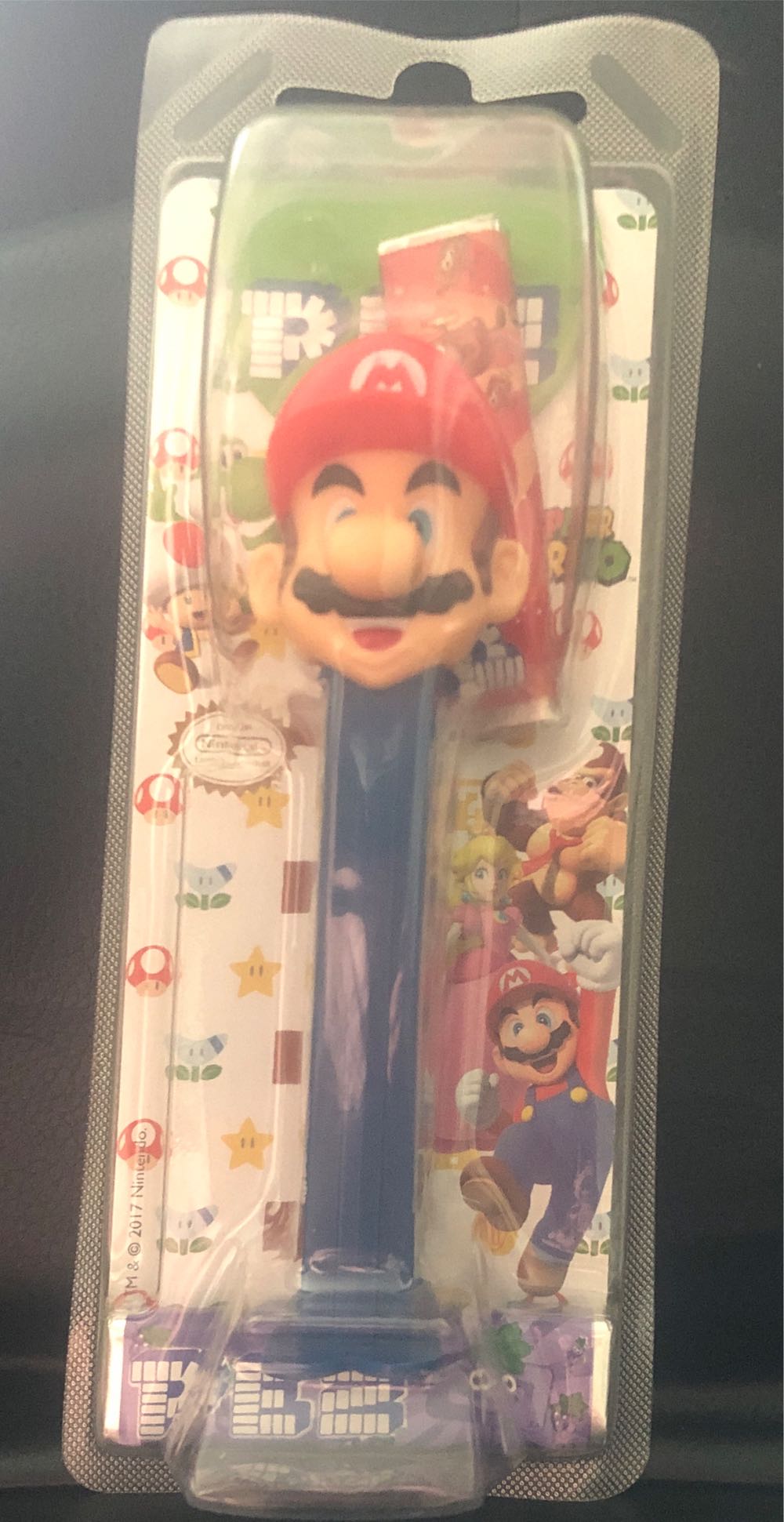 Super Mario - Mario  pez collectible - Main Image 2