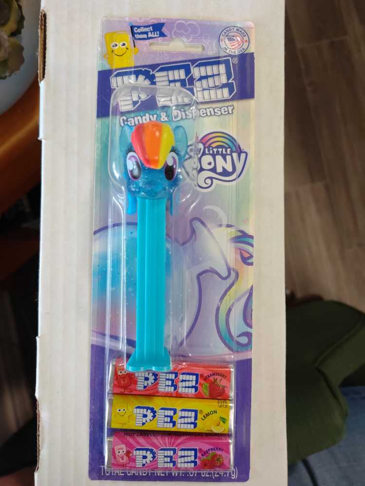 My Little Pony - Rainbow Dash - My Little Pony pez collectible - Main Image 2