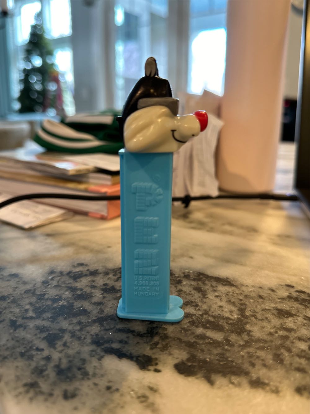 Sylvester-Looney Tunes - Looney Toons pez collectible - Main Image 2