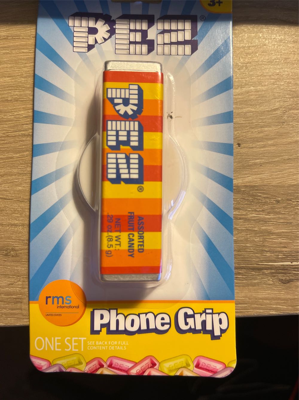 Pez Dispenser Candy Phone Grip New See Pics - Merchandise pez collectible [Barcode 840287938234] - Main Image 2