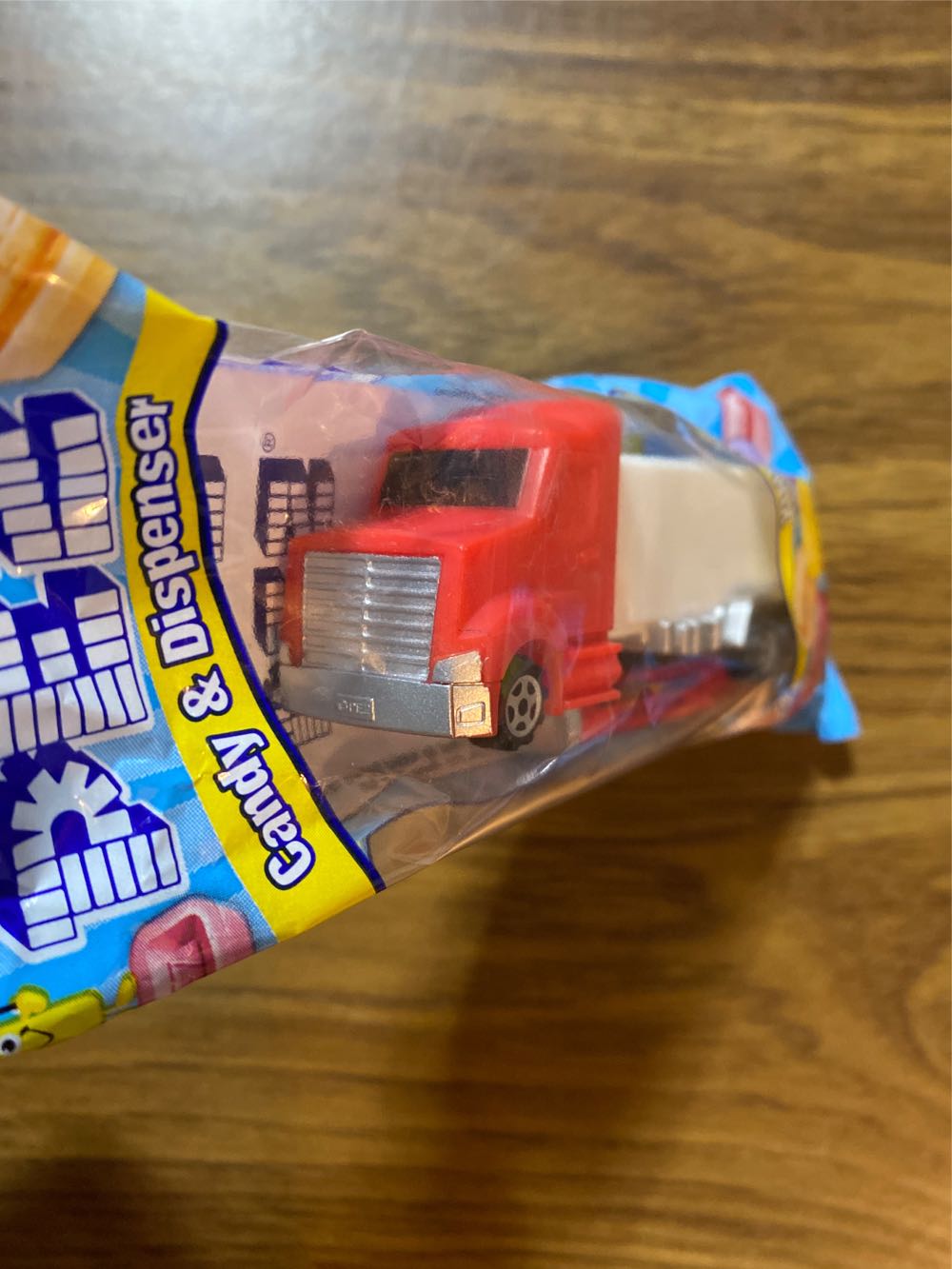 DIY Design Truck - PEZ Trucks pez collectible - Main Image 2