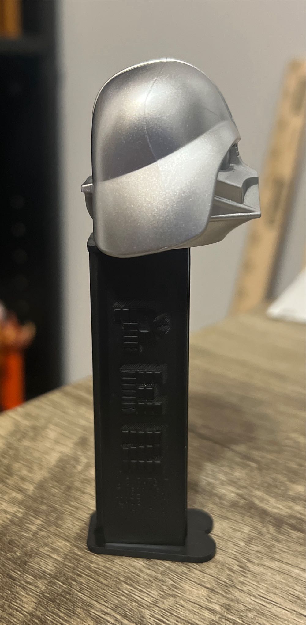 Darth Vader B - Star Wars pez collectible - Main Image 2