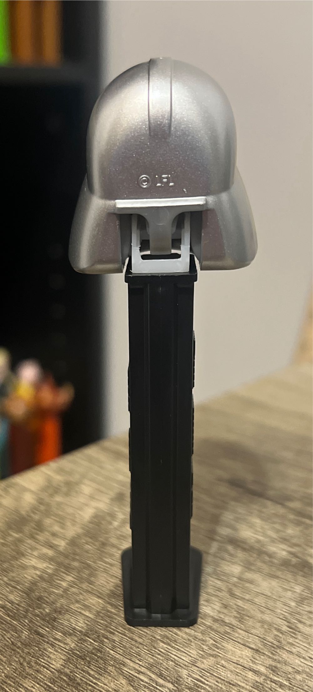 Darth Vader B - Star Wars pez collectible - Main Image 3