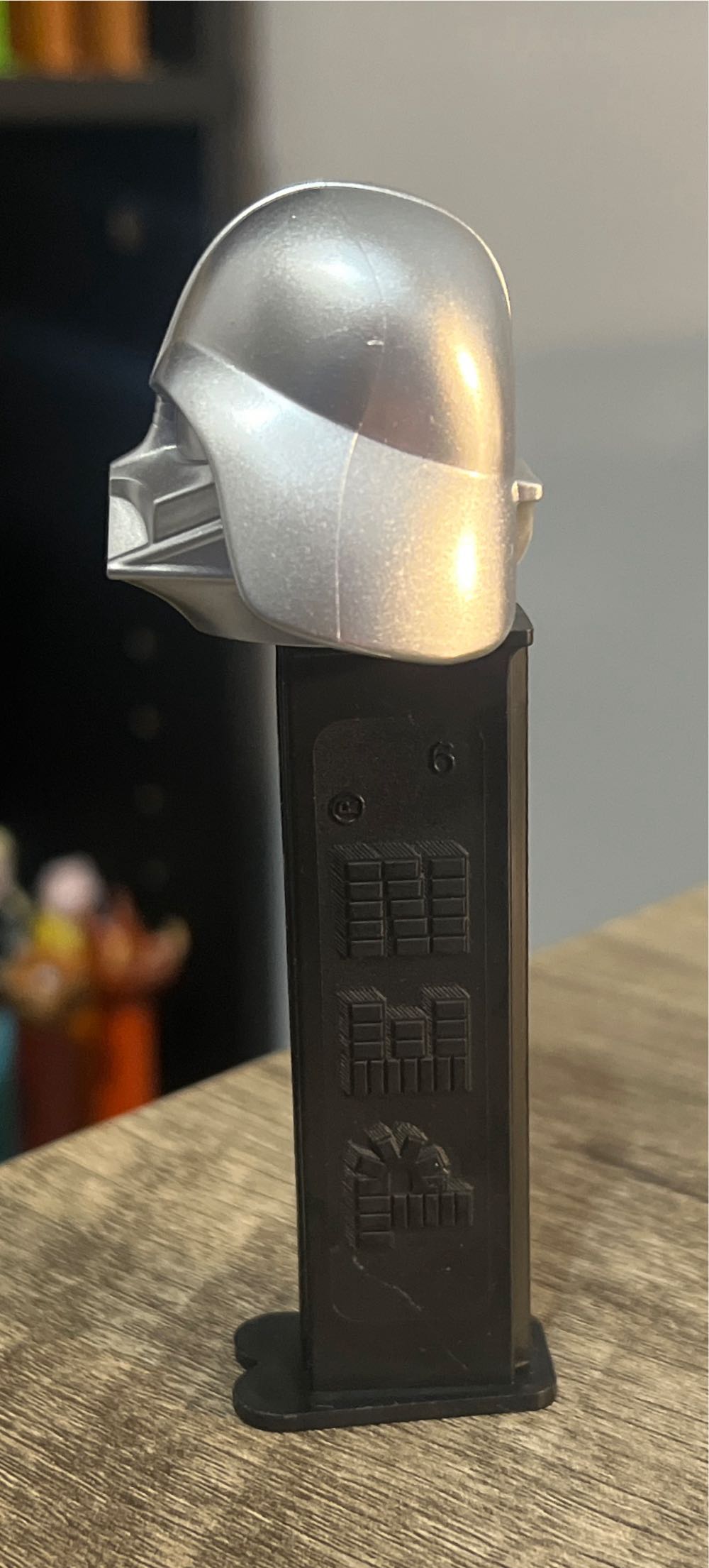 Darth Vader B - Star Wars pez collectible - Main Image 4