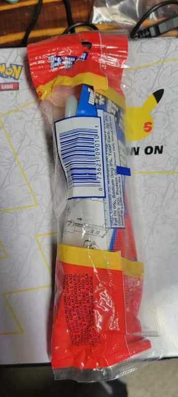 Chuck E. Cheese - Charles Entertainment Cheese - Chuck E Cheese pez collectible [Barcode 073621090101] - Main Image 2
