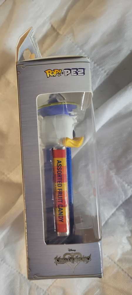 Funko Pop! - Kingdom Hearts - Donald Duck (E3 Exclusive) - Kingdom Hearts pez collectible [Barcode 889698399371] - Main Image 4