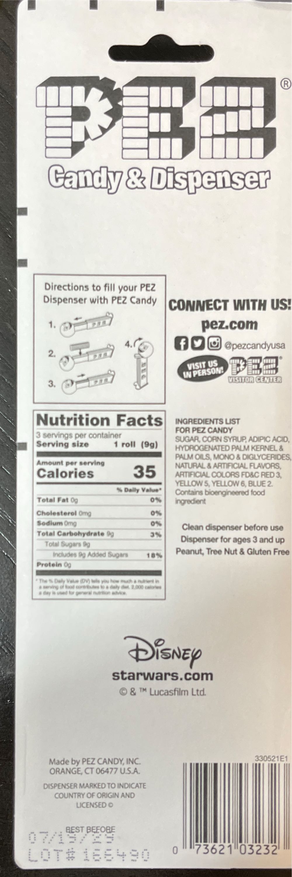 Star Wars Mandalorian - Christmas - Up To Snow Good -  Christmas pez collectible [Barcode 073621032323] - Main Image 3