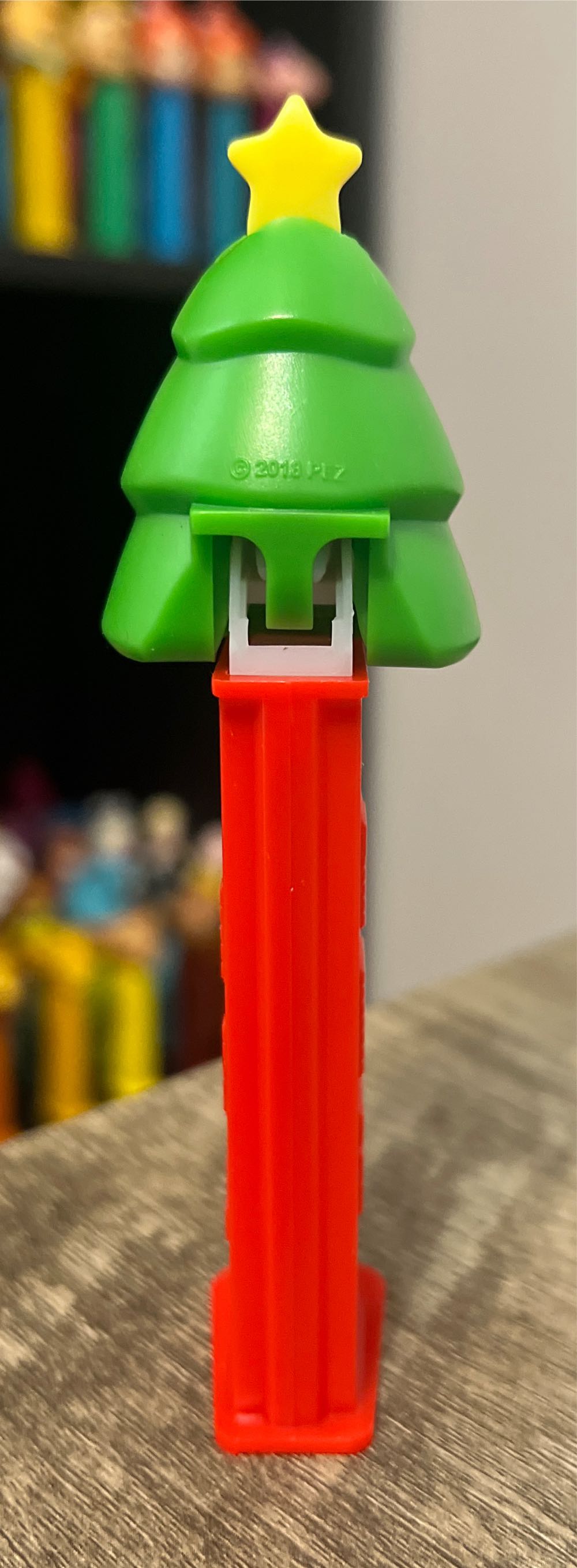 Christmas - Tree (Red Stem) - Christmas pez collectible - Main Image 3