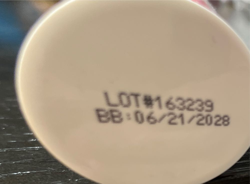 Christmas 2024 - Reindeer In Tube 🎄 - Christmas pez collectible [Barcode 073621052338] - Main Image 4