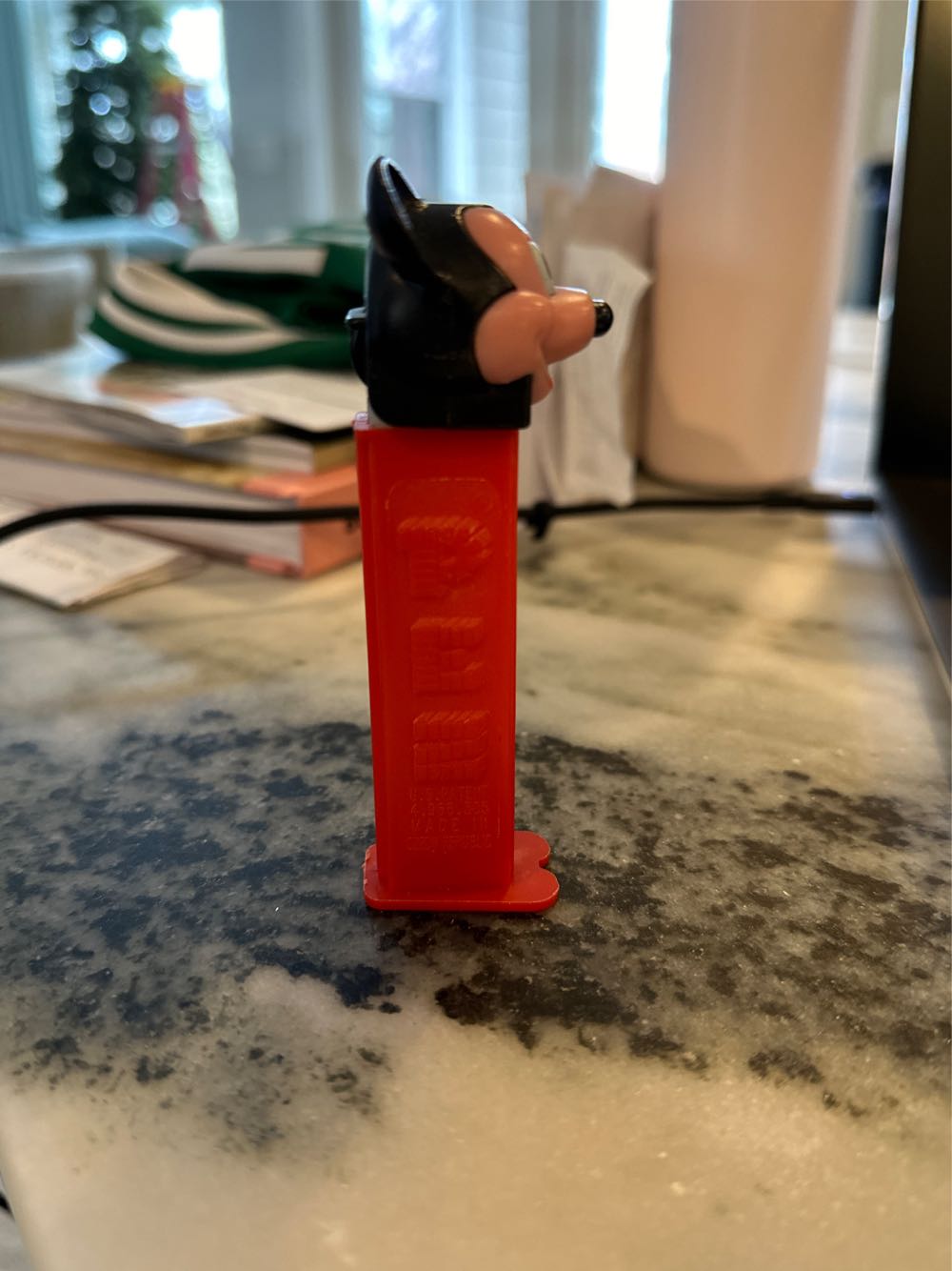 Mickey Mouse C - Mickey Mouse pez collectible - Main Image 2