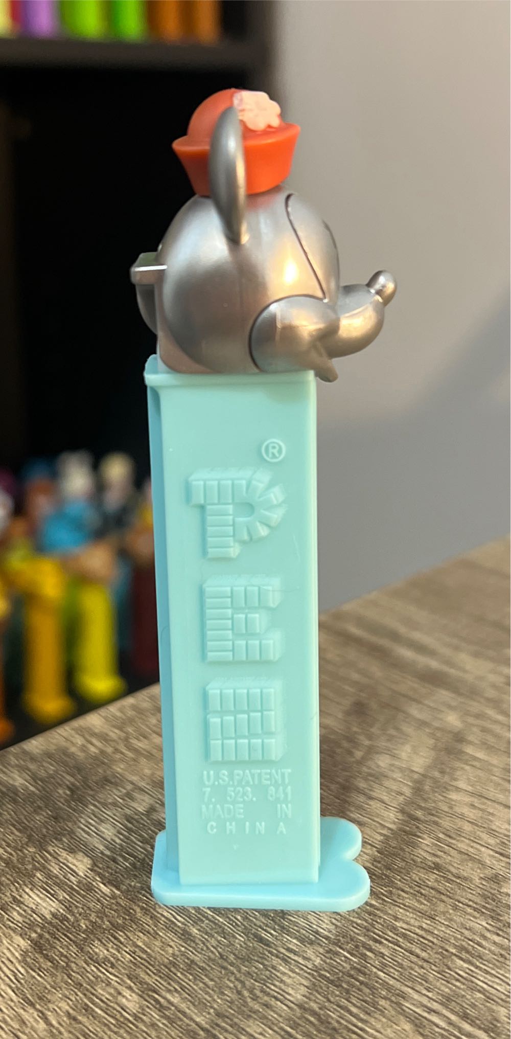 Minnie Mouse F/K - Disney Classic pez collectible - Main Image 2