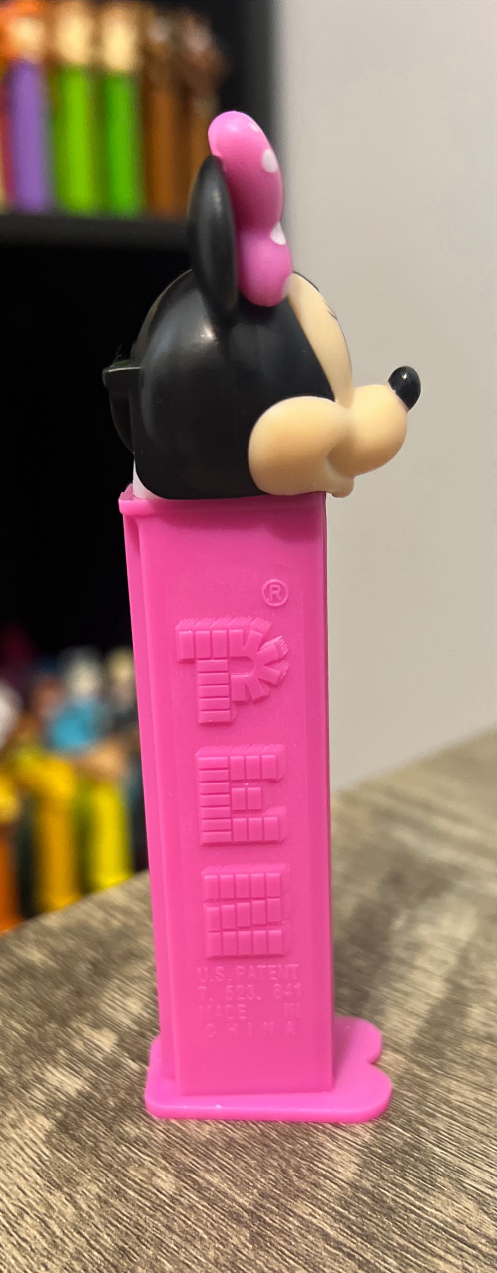 Minnie Mouse F/K - Disney Classic pez collectible - Main Image 2