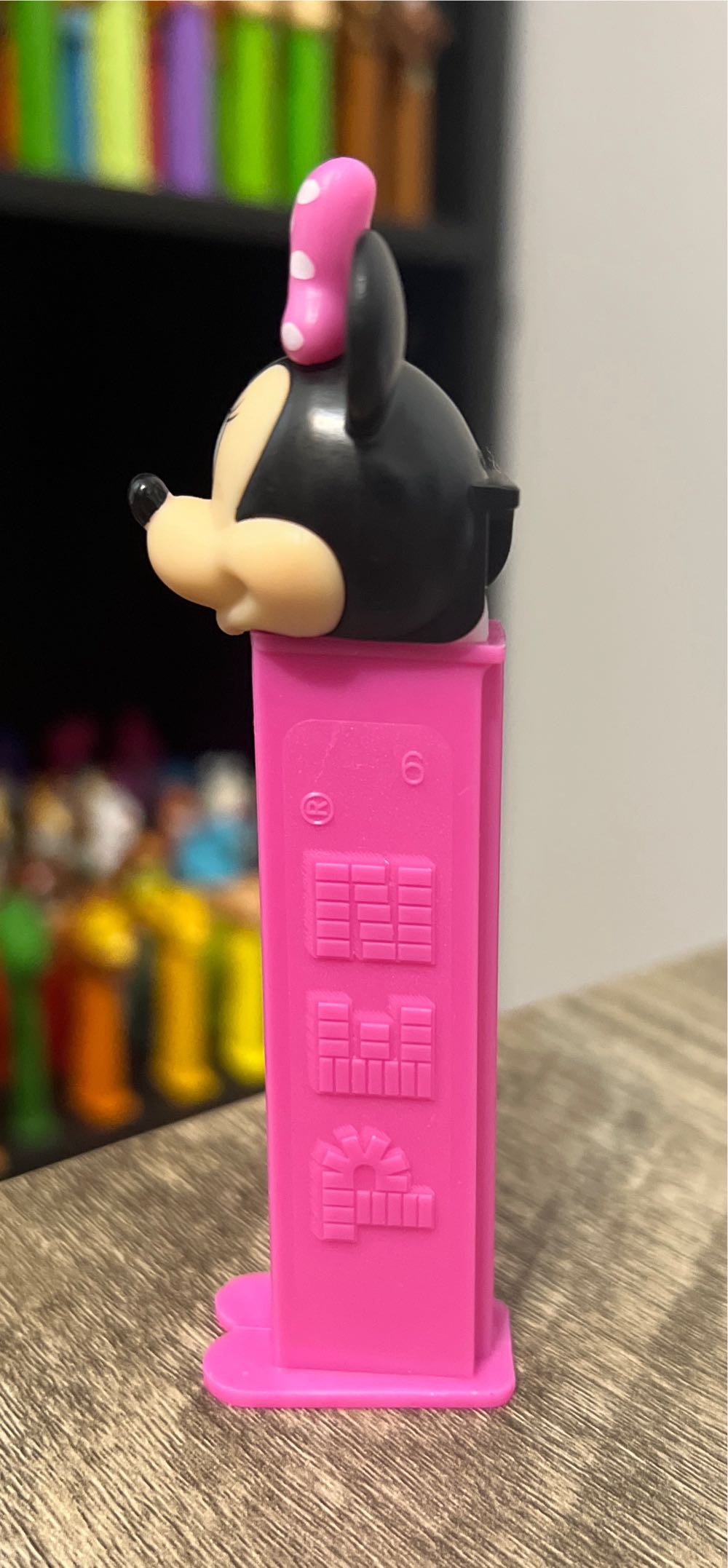 Minnie Mouse F/K - Disney Classic pez collectible - Main Image 4