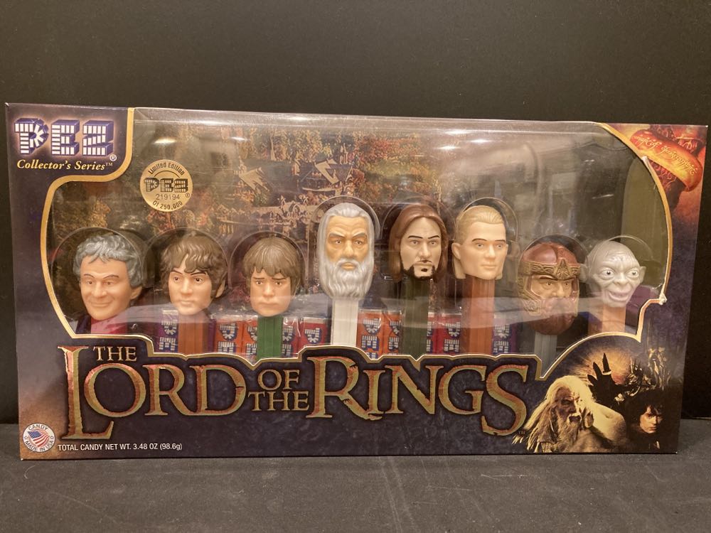 Gandalf - Lord Of The Rings pez collectible - Main Image 2