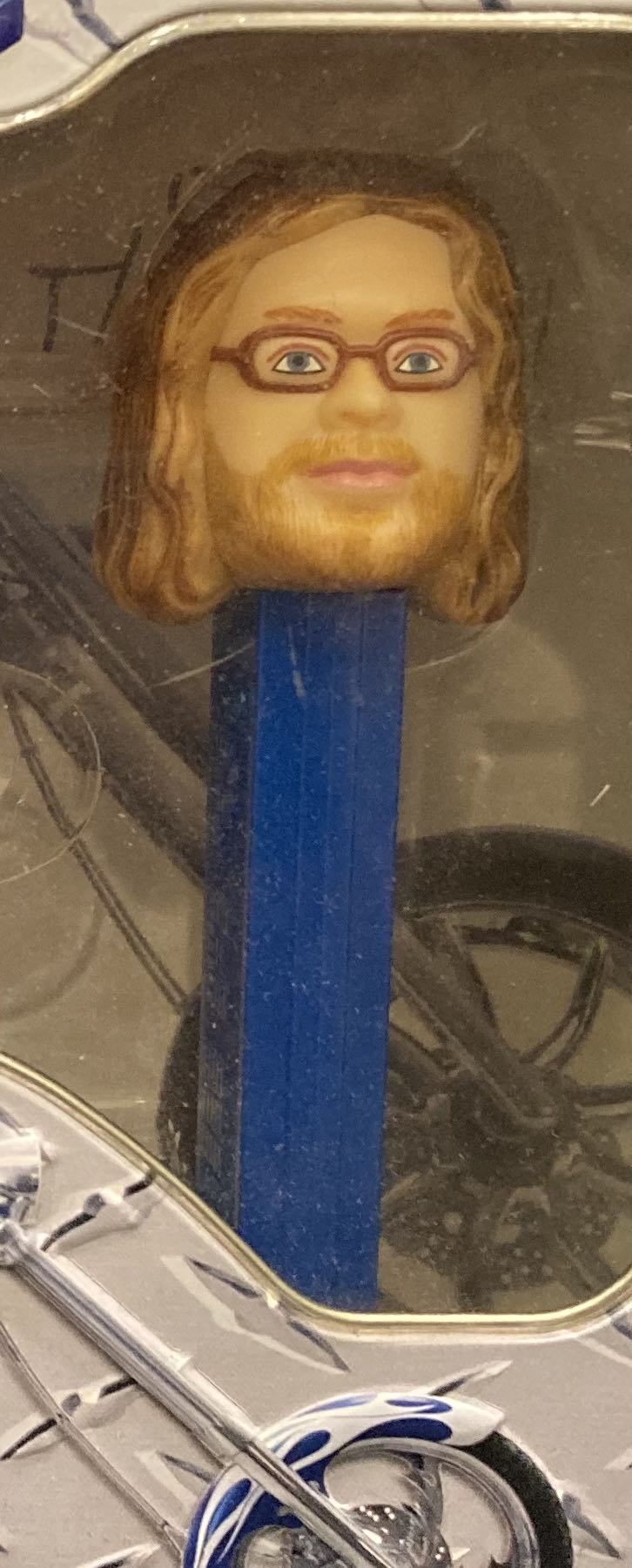 Kat Annie Gingerbread Man Pez Dispenser Red & Gold