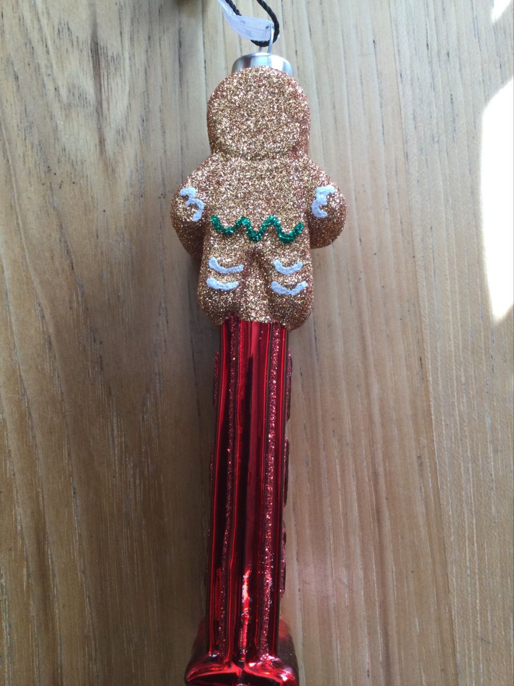 Kat Annie Gingerbread Man Pez Dispenser Red & Gold - Christmas pez collectible [Barcode 026301843276] - Main Image 3