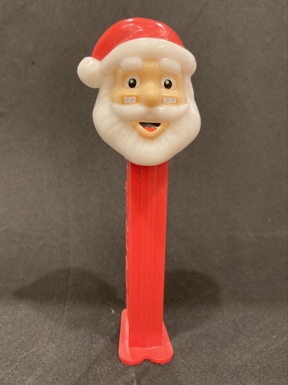 Pez Candy Gift Tin And Dispenser 50 Rolls