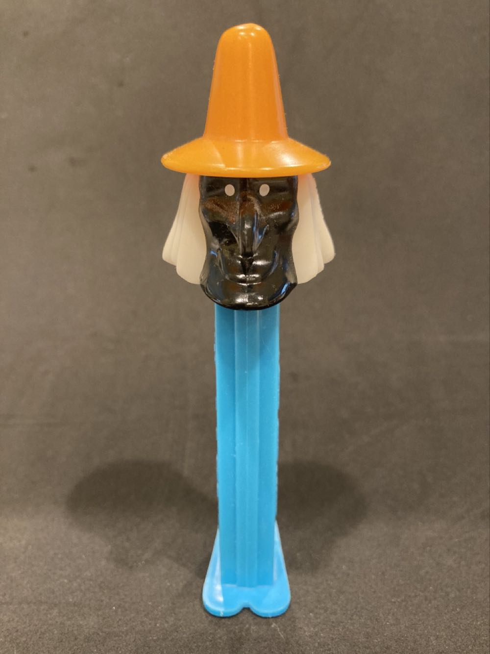 Chick In Egg C (Red/Blue)