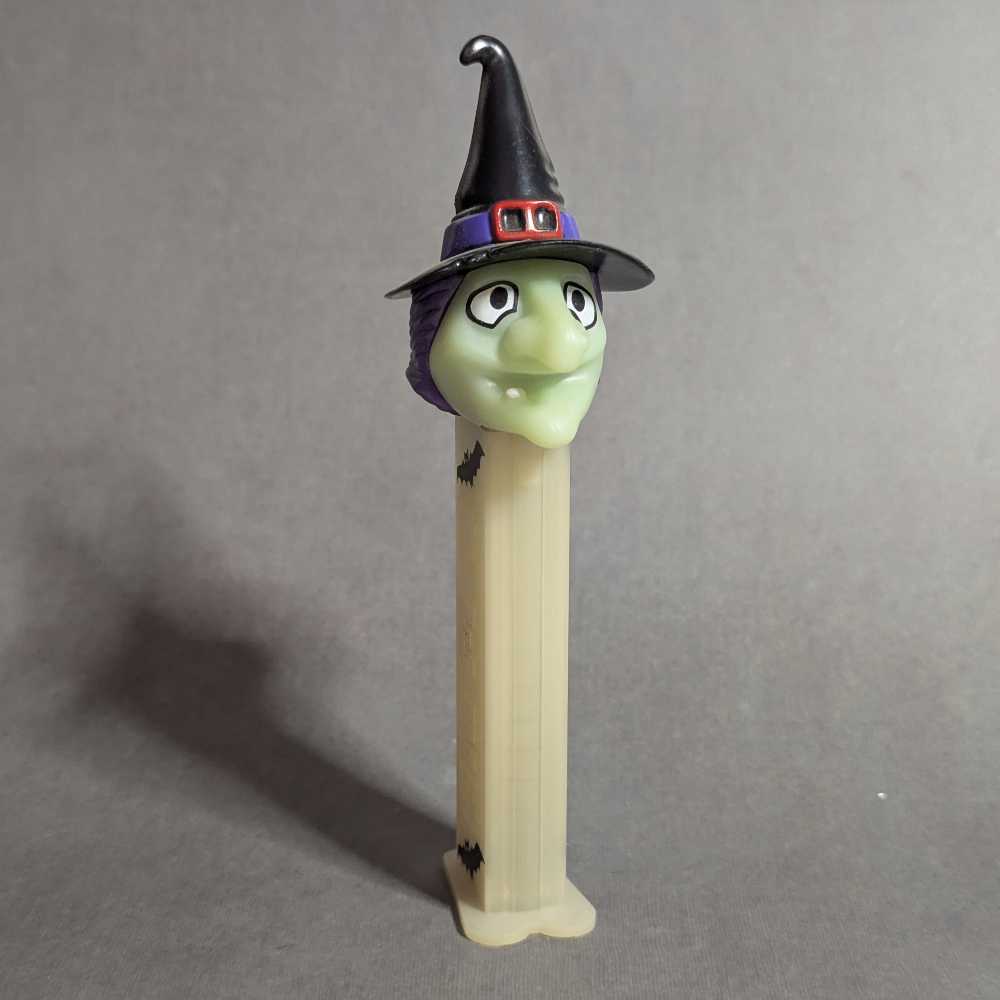 Witch - E - Holidays pez collectible - Main Image 2